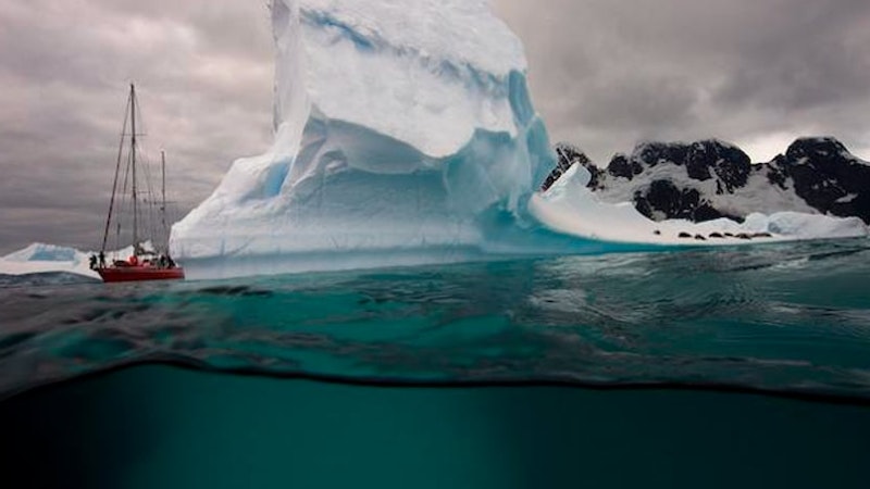 Trzy Sztuki w Antarktyce